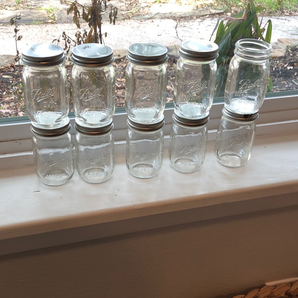 Lot of 10 clear 4 oz. Ball Mason Jars